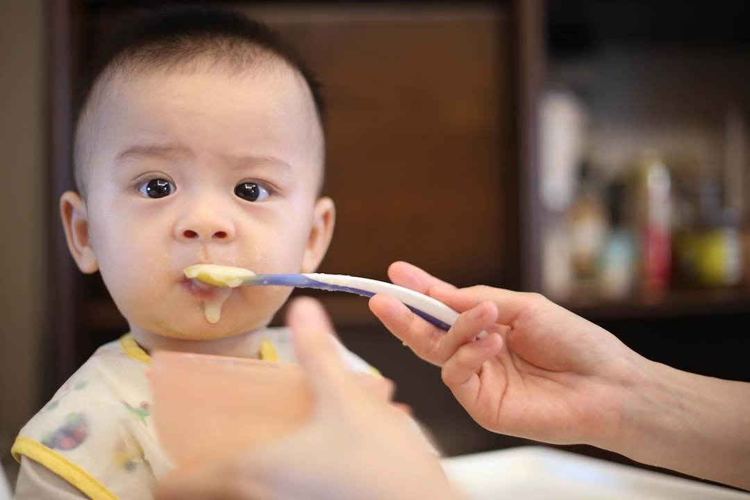 Stay Hydrated and Stress-Free: Essential Breastfeeding and Formula Tips for Hot Puerto Vallarta Days